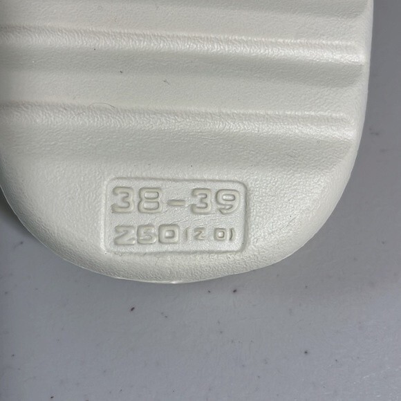 Cloud Cushion Shoes Off White Size 7 NWT - Picture 8 of 9